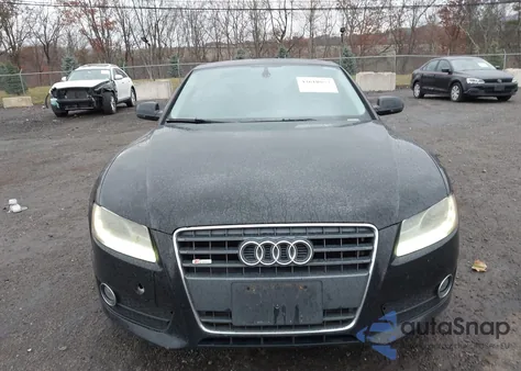 2011 Audi A5 2.0T Premium z USA, uszkodzony, nr VIN WAULFAFRXBA071322
